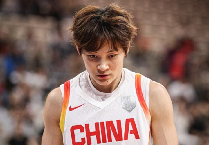  杨力维直言，长时间封闭集训非最佳路径；运动员需平衡训练与日常生活。 体育新闻 杨力维直言，长时间封闭集训非最佳路径；运动员需平衡训练与日常生活。 体育新闻 杨力维直言，长时间封闭集训非最佳路径；运动员需平衡训练与日常生活。 体育新闻