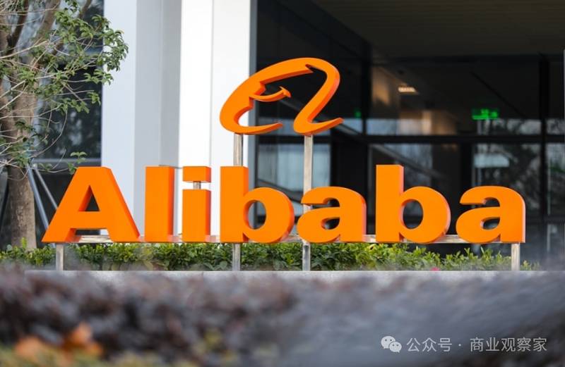  即时零售赛道激战正酣，阿里巴巴重金布局；AI商业化目标明确。 企业服务
