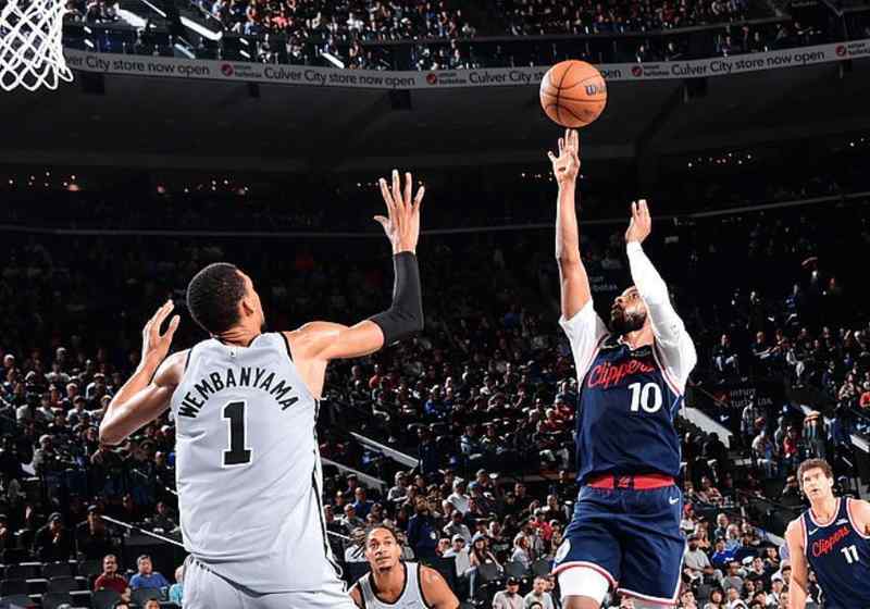  NBA战术博弈：哈登与加兰双赢背后的深度价值解析 体育新闻 NBA战术博弈：哈登与加兰双赢背后的深度价值解析 体育新闻