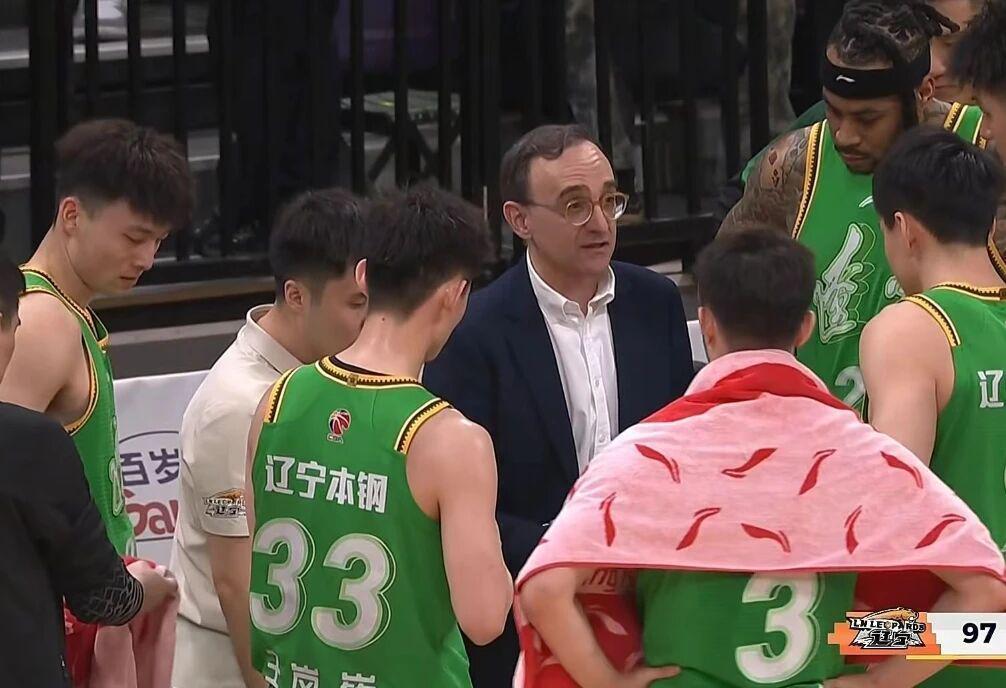  CBA常规赛37轮复盘：四强格局稳固与季后赛卡位的深层逻辑 体育新闻 CBA常规赛37轮复盘：四强格局稳固与季后赛卡位的深层逻辑 体育新闻